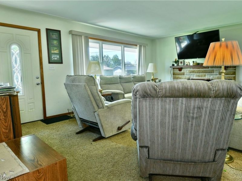 2548 Hilltop Drive, Poland, OH 44514 Photo 7