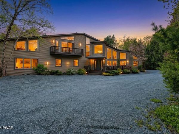 804 Ranch Court, Lords Valley, PA 18428