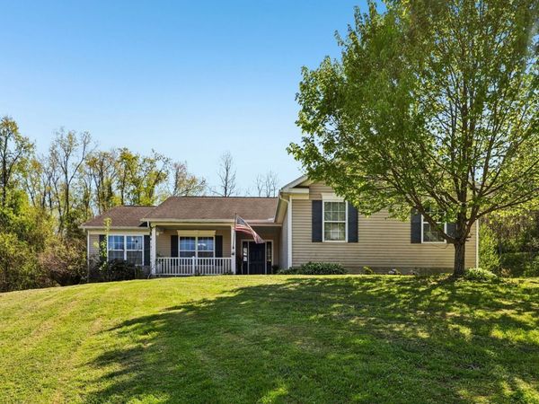 49 Central Avenue, Charleroi, PA 15022