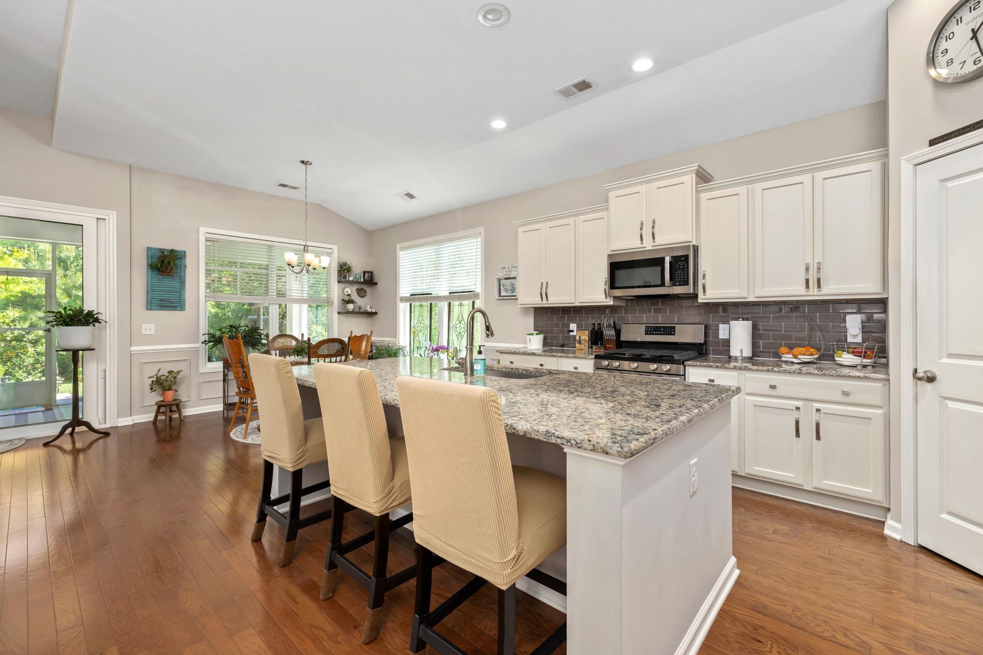 2412 Hummingbird Lane Photo 18
