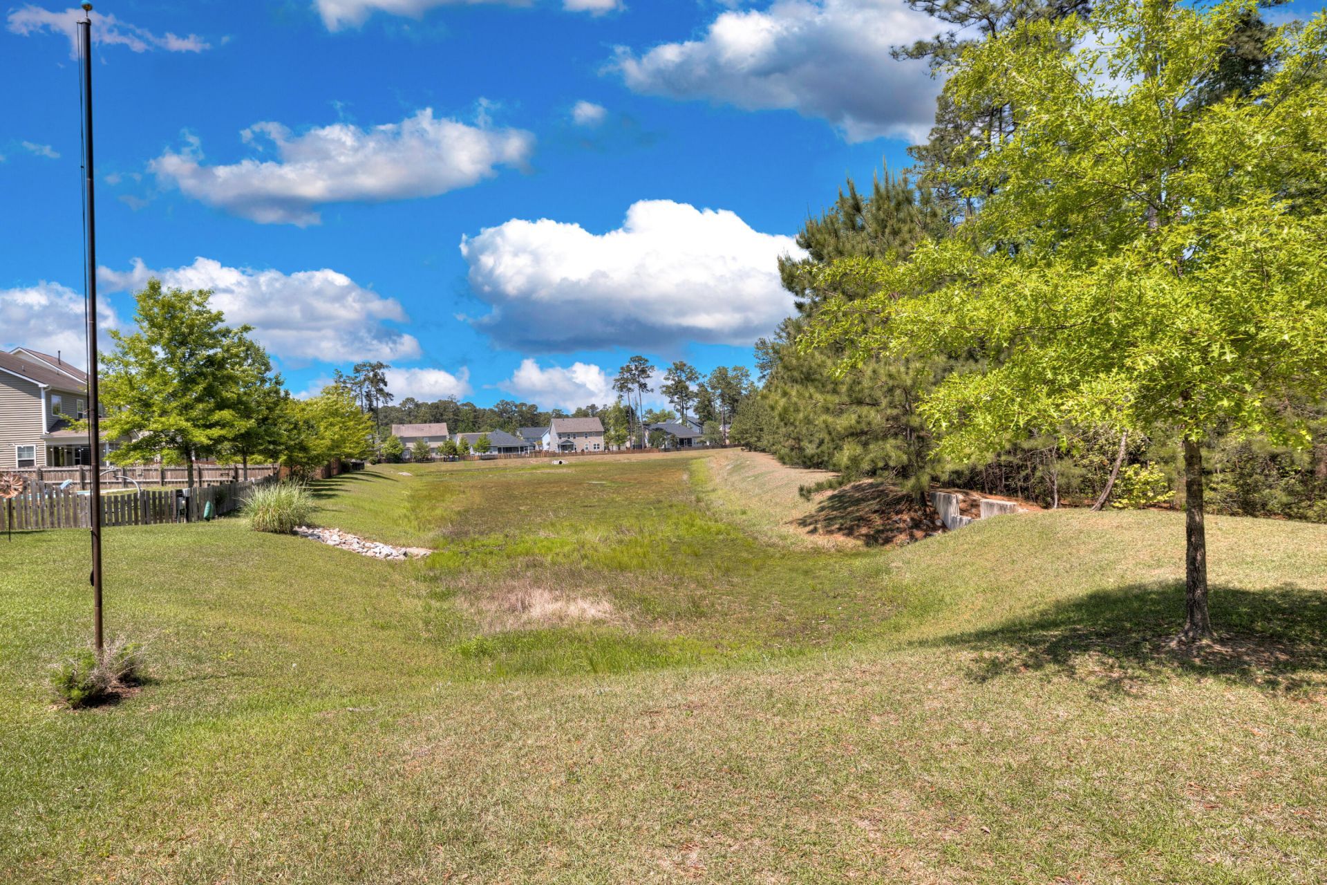 2412 Hummingbird Lane Photo 40