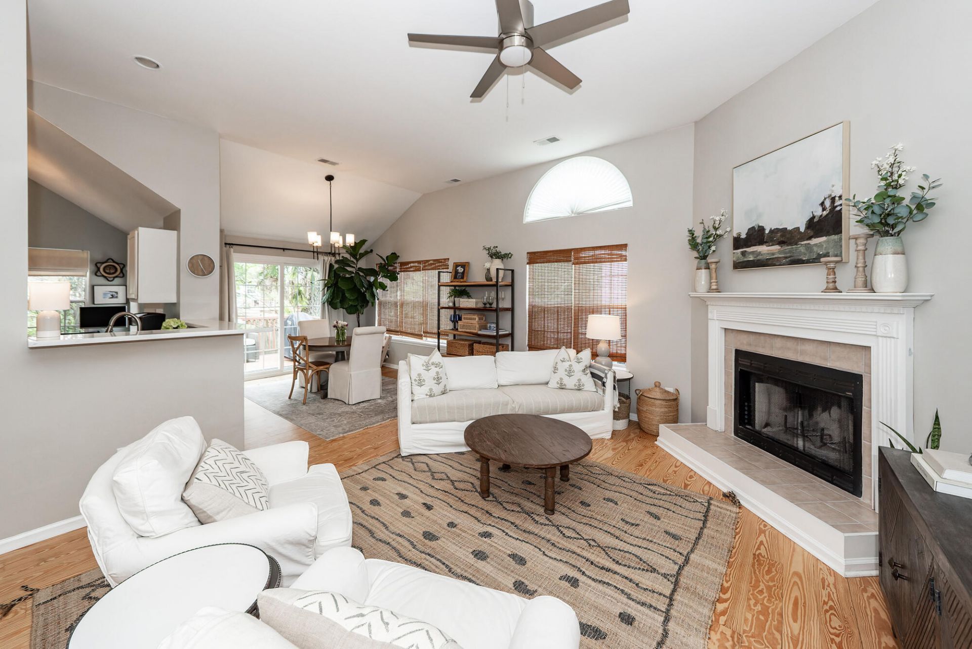 316 Wild Horse Lane Photo 7