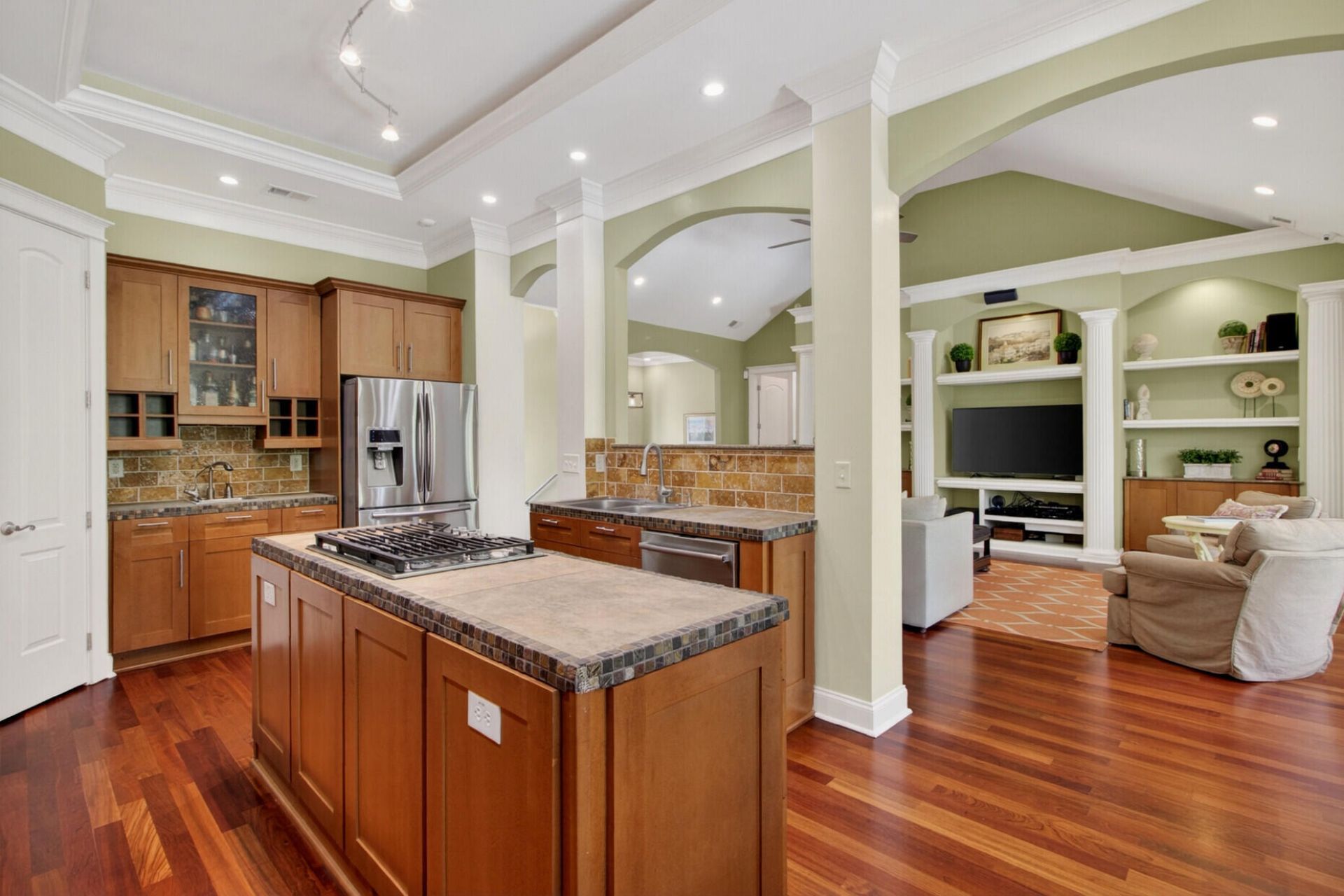 7246 Highway 165 Photo 19