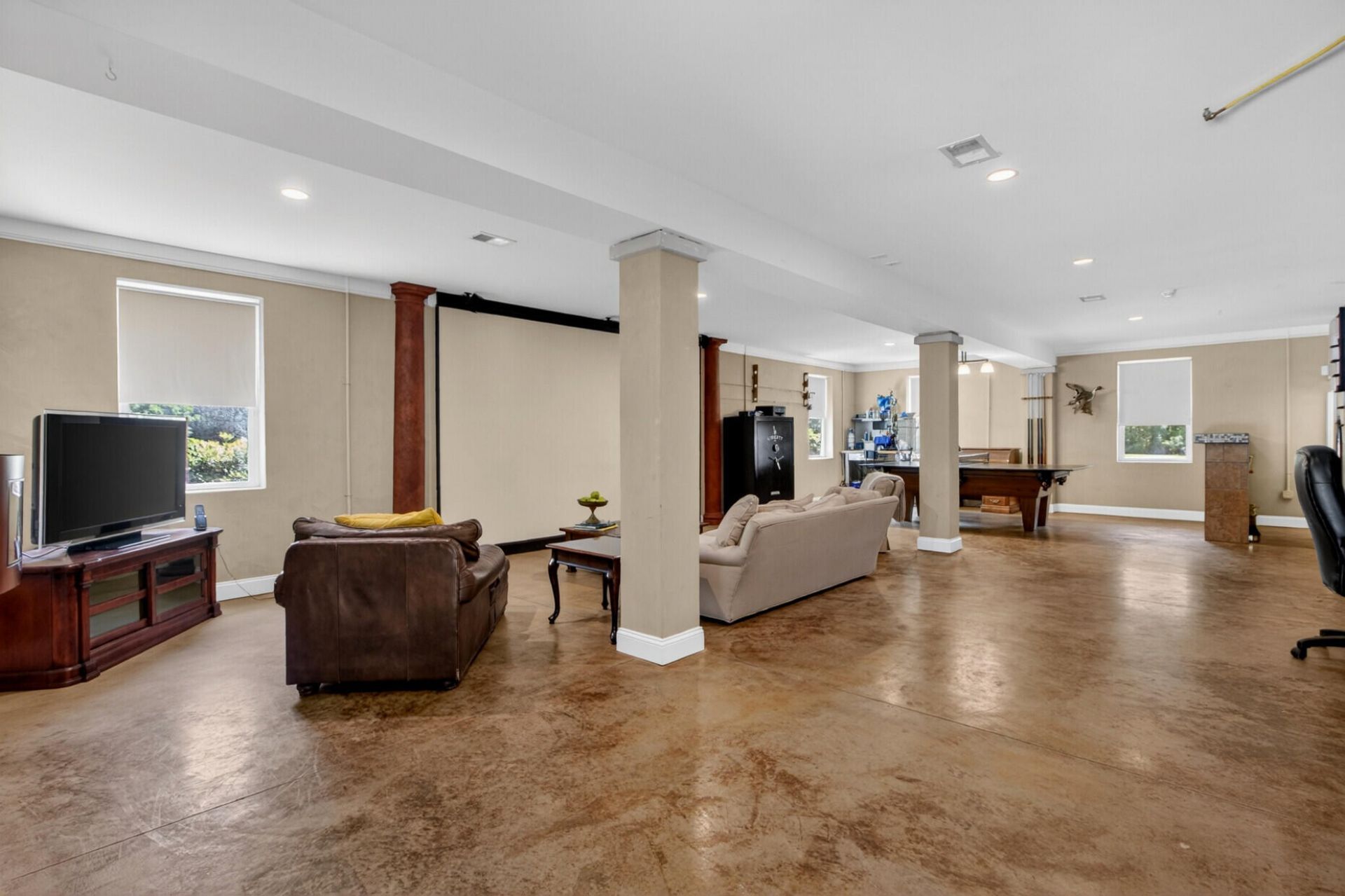 7246 Highway 165 Photo 56