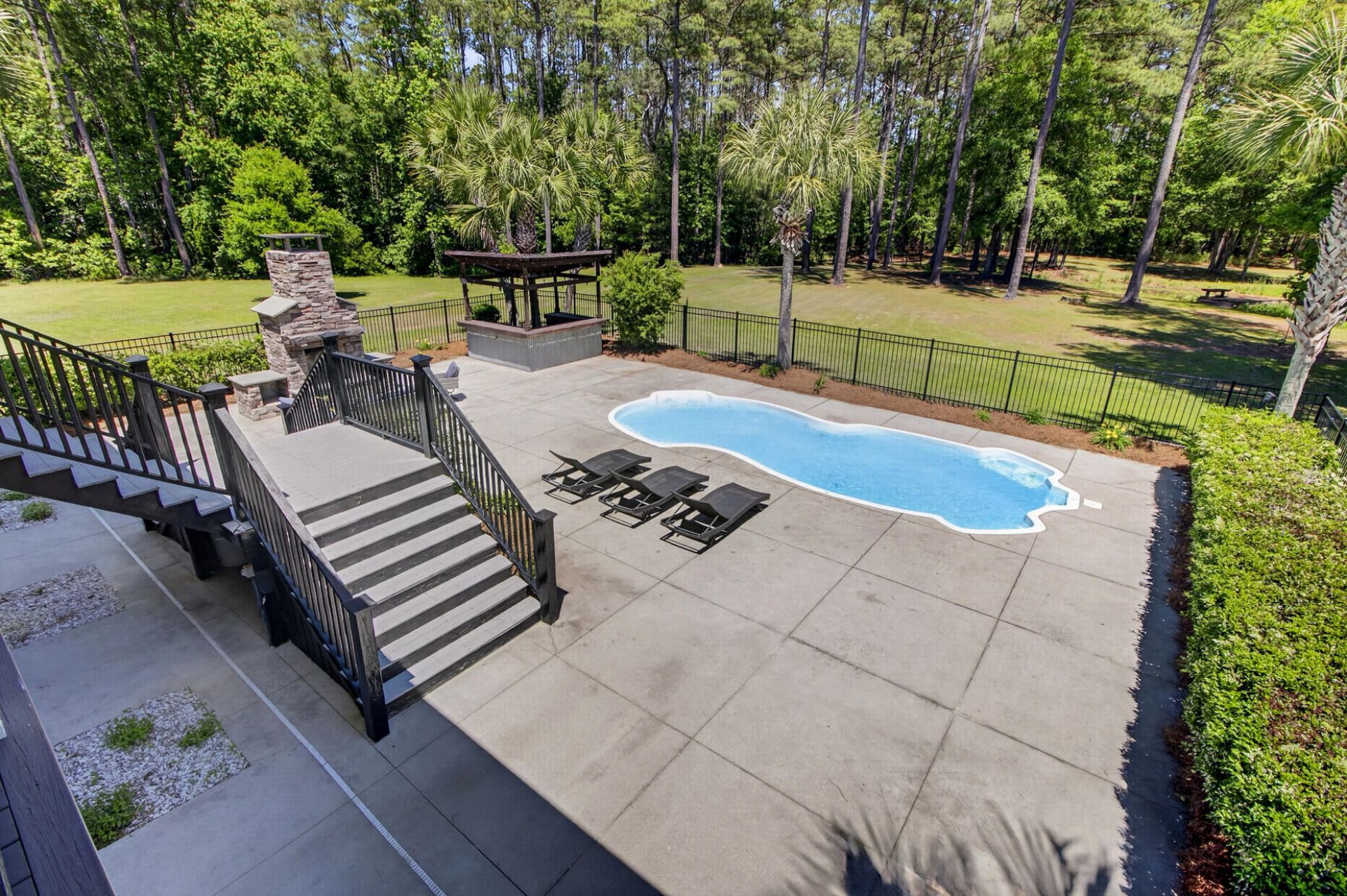 7246 Highway 165 Photo 63