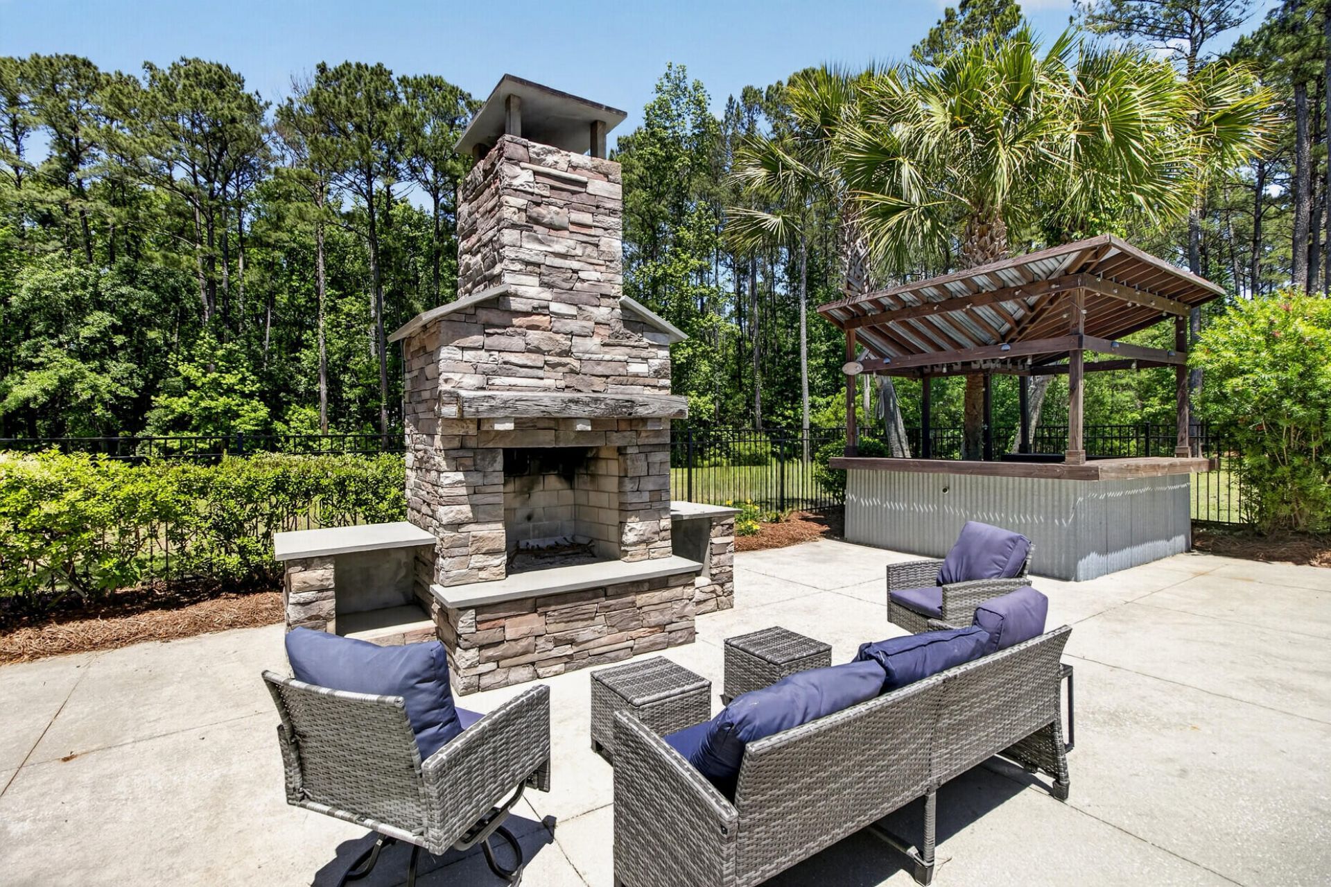 7246 Highway 165 Photo 69