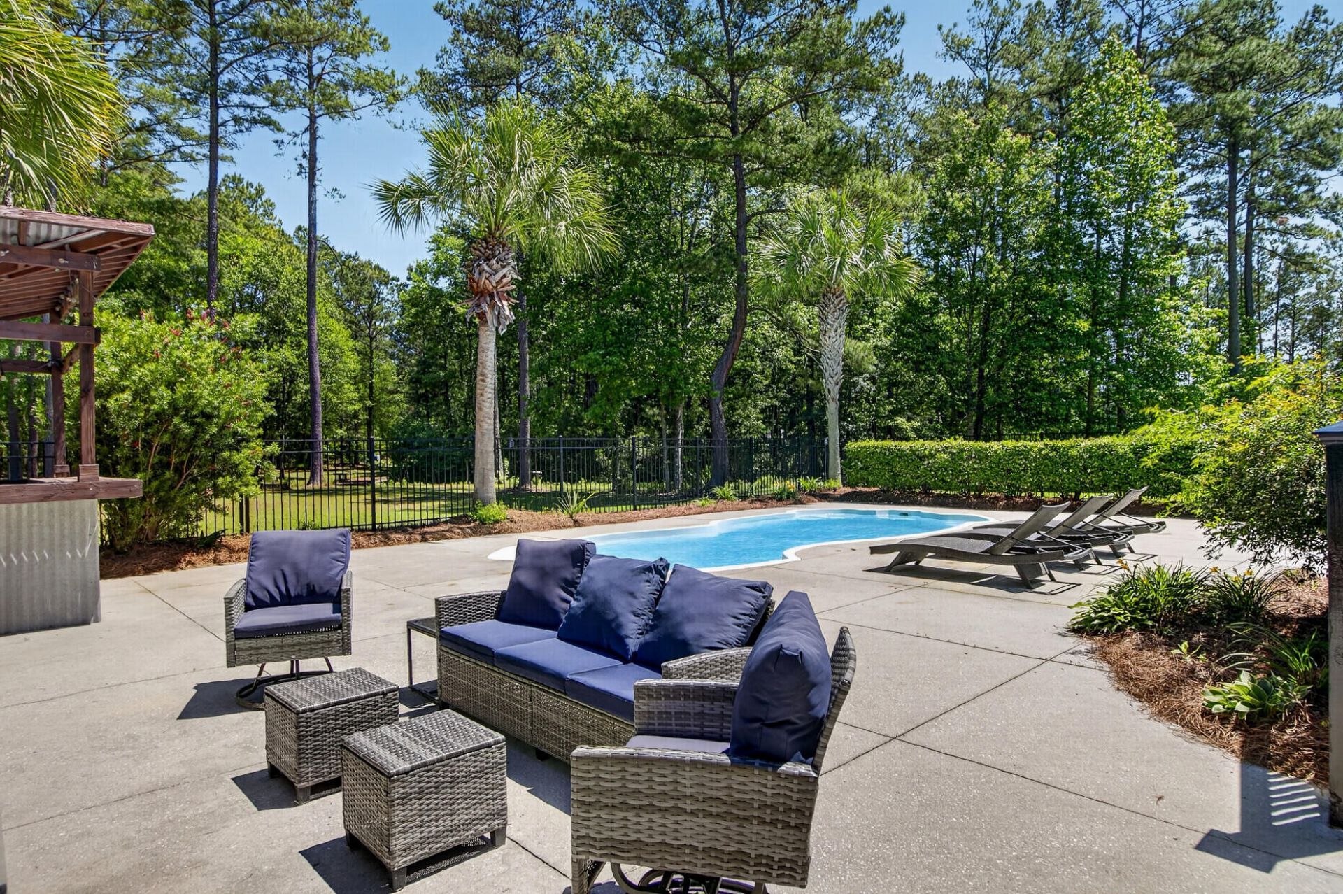 7246 Highway 165 Photo 72