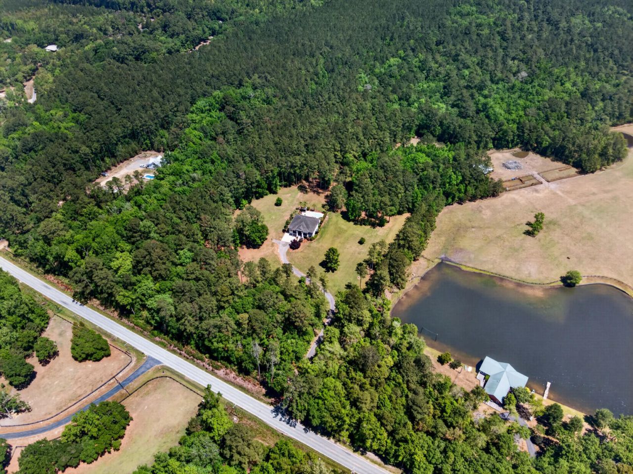 7246 Highway 165 Photo 91