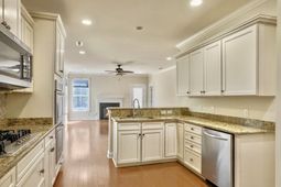 2619 Rutherford Way photo 4