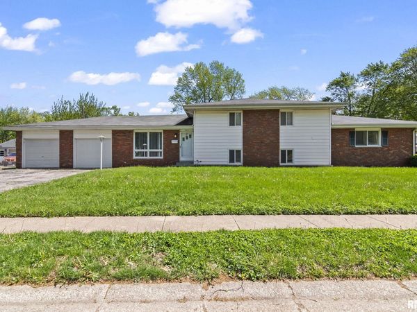 232 Dickinson Road, Springfield, IL 62704