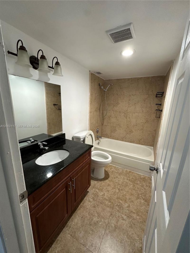 9001 SW 77th Ave , Unit C702, Miami, FL 33156 Photo