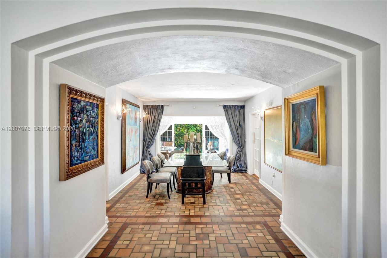 940 Hollywood Blvd , Hollywood, FL 33019 Photo