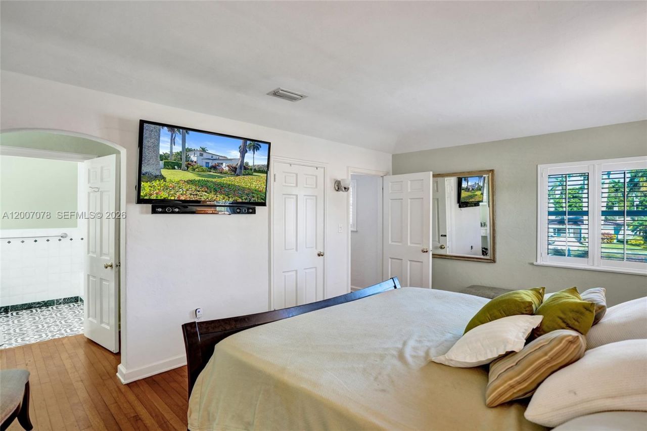 940 Hollywood Blvd , Hollywood, FL 33019 Photo