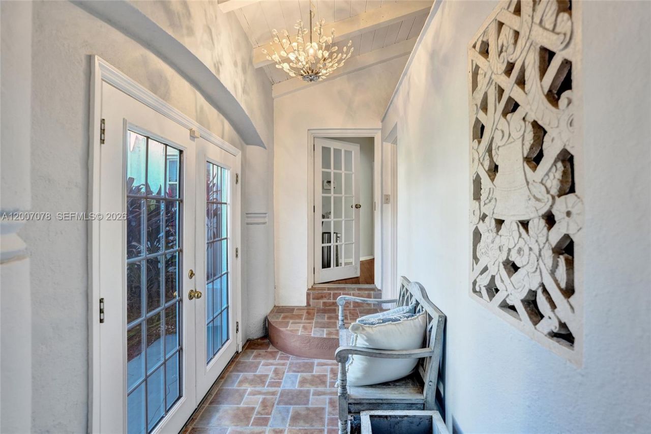 940 Hollywood Blvd , Hollywood, FL 33019 Photo