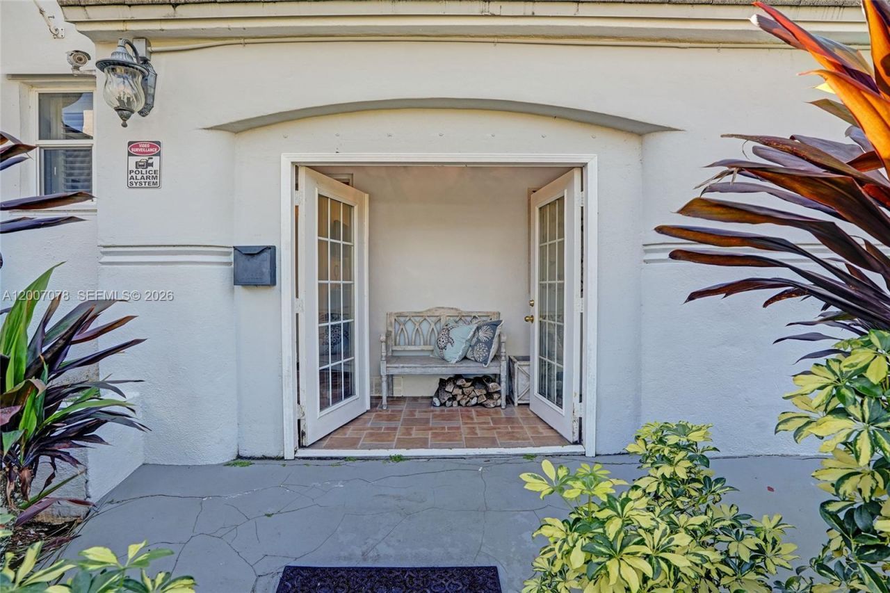 940 Hollywood Blvd , Hollywood, FL 33019 Photo