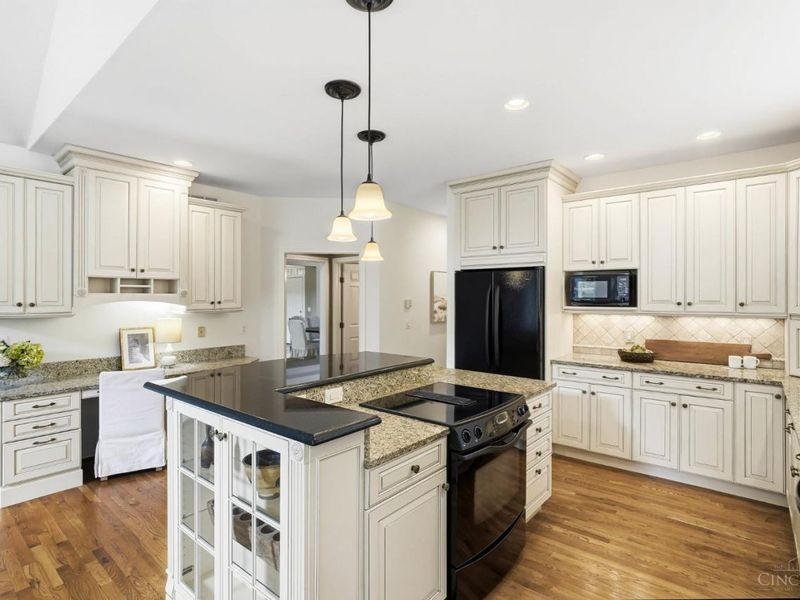 7753 Oyster Bay Lane, Newtown, OH 45244 Photo 18