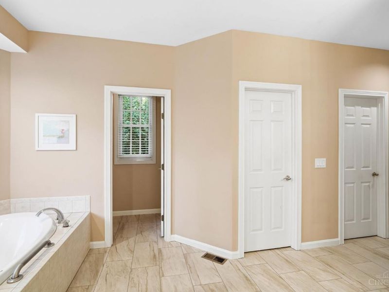 7753 Oyster Bay Lane, Newtown, OH 45244 Photo 38