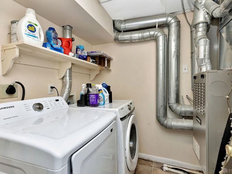 7134 Montague Road, Huber Heights, OH 45424 Photo 20