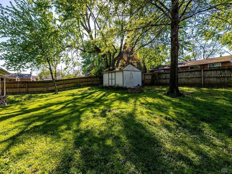 7134 Montague Road, Huber Heights, OH 45424 Photo 7