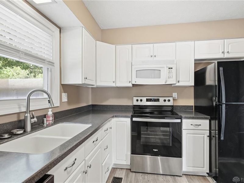 2136 Hewitt Avenue, Unit 2136, Kettering, OH 45440 Photo 10