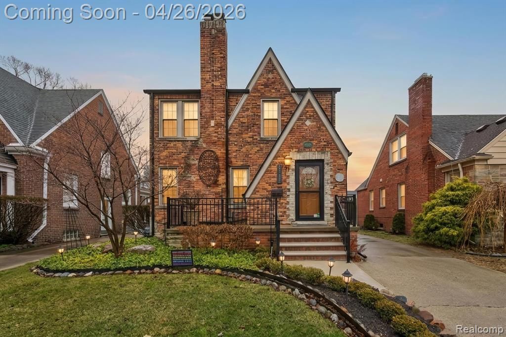 23121 Marlboro Street, Dearborn, MI 48128 Main Photo