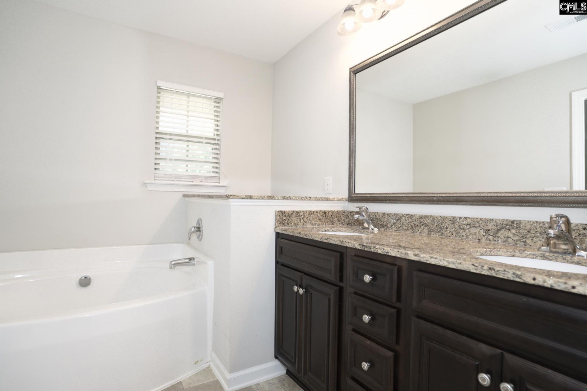 118 Pacific Avenue Photo 17
