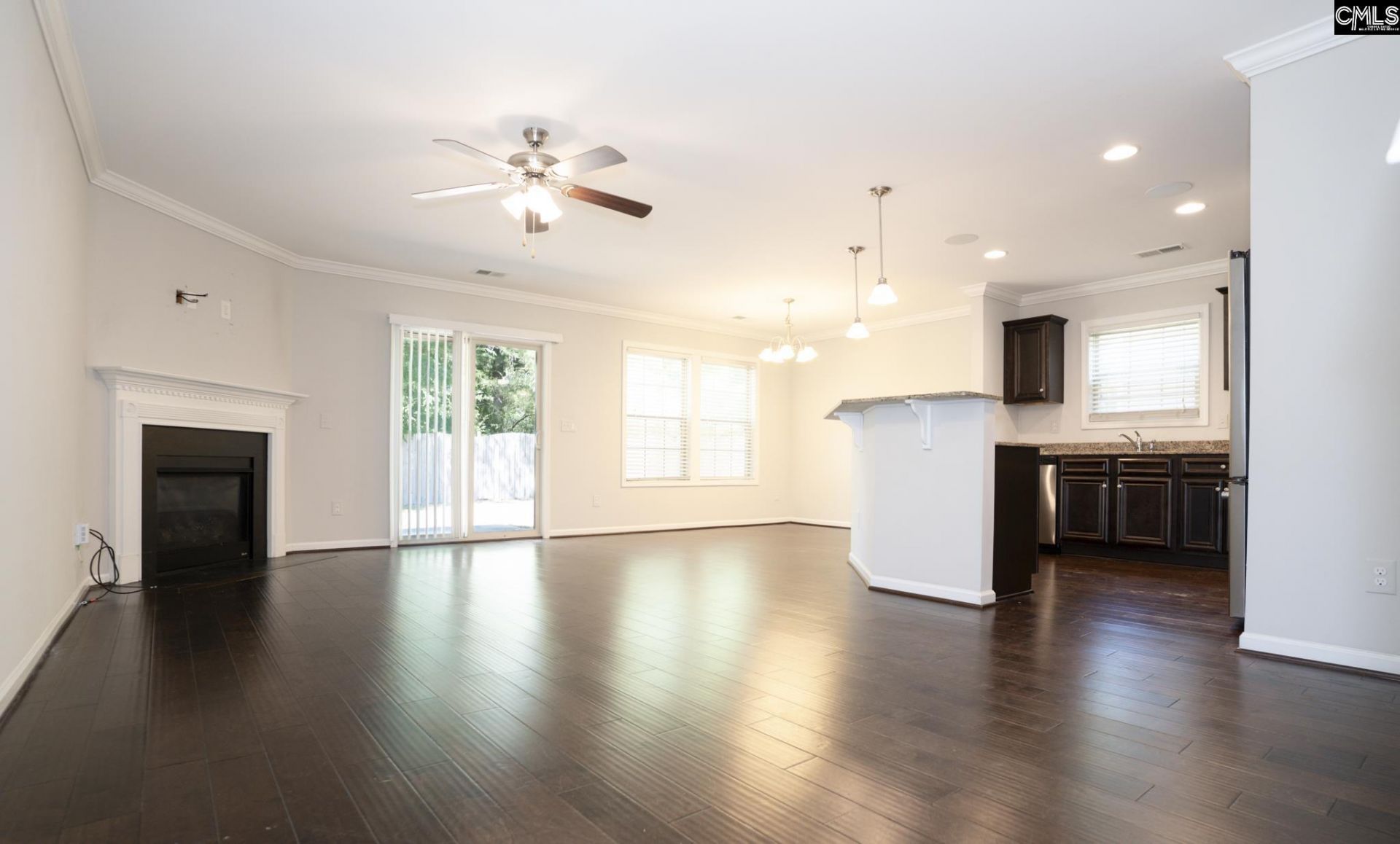 118 Pacific Avenue Photo 4
