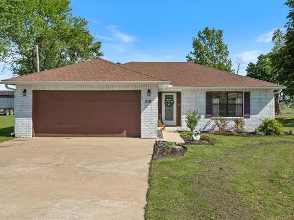 210 Jenkins Road , Prairie Grove, AR 72753