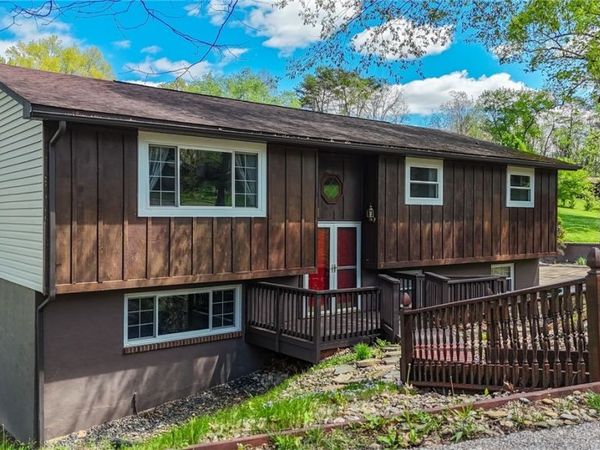 14 Petina Court , Parkersburg, WV 26104