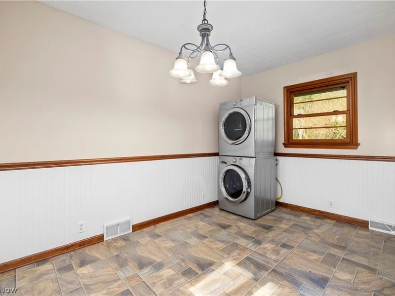 5254 Clinton Avenue, Lorain, OH 44055 Photo 13