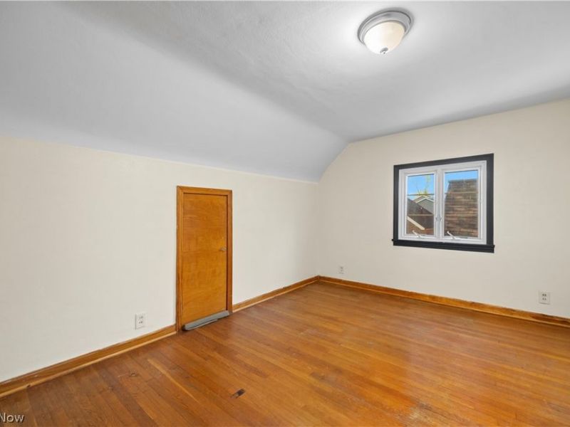 5254 Clinton Avenue, Lorain, OH 44055 Photo 25