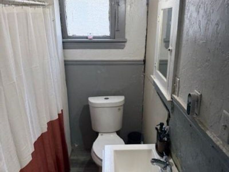 9916 Aetna Road, Cleveland, OH 44105 Photo 14