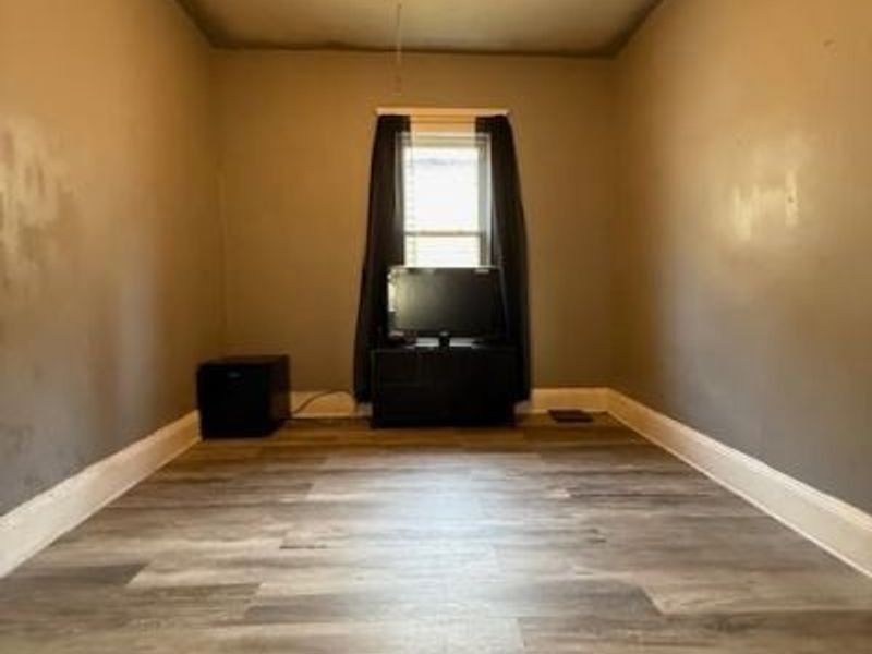 9916 Aetna Road, Cleveland, OH 44105 Photo 15