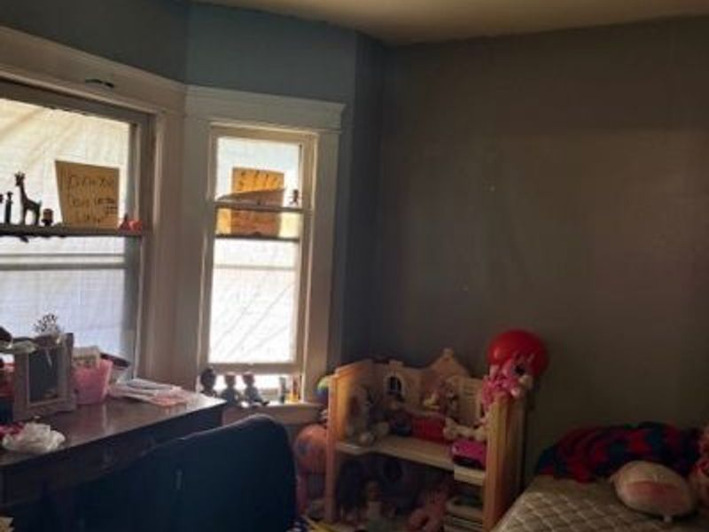 9916 Aetna Road, Cleveland, OH 44105 Photo 24