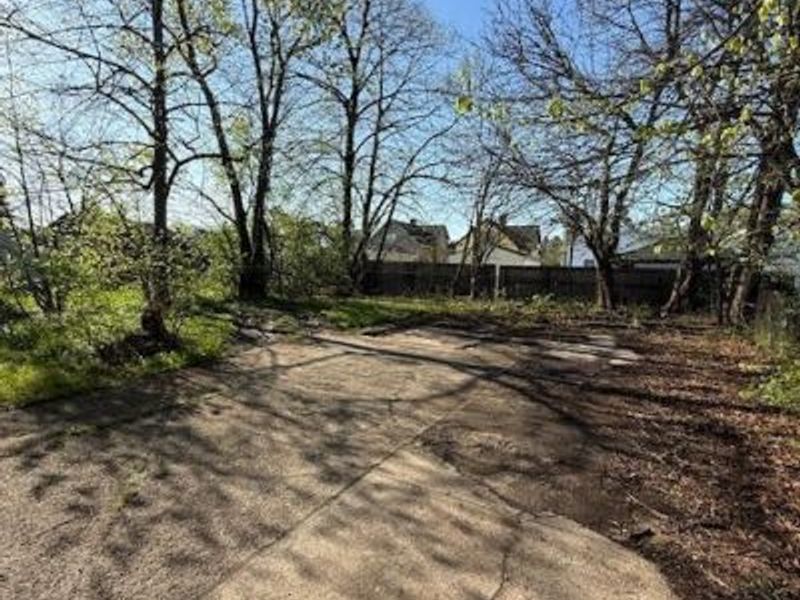 9916 Aetna Road, Cleveland, OH 44105 Photo 3