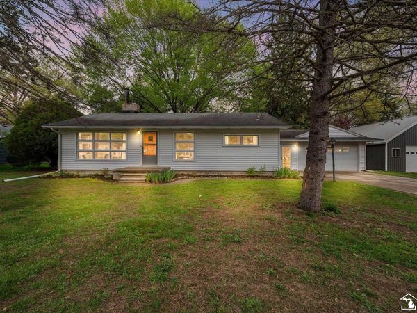 1128 S Park Drive, Temperance, MI 48182