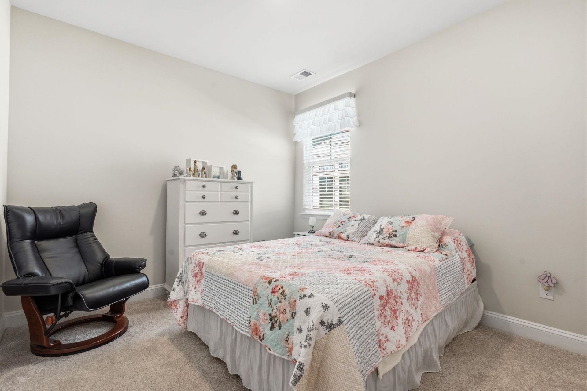 1138 Heather Glen Blvd. Photo 10