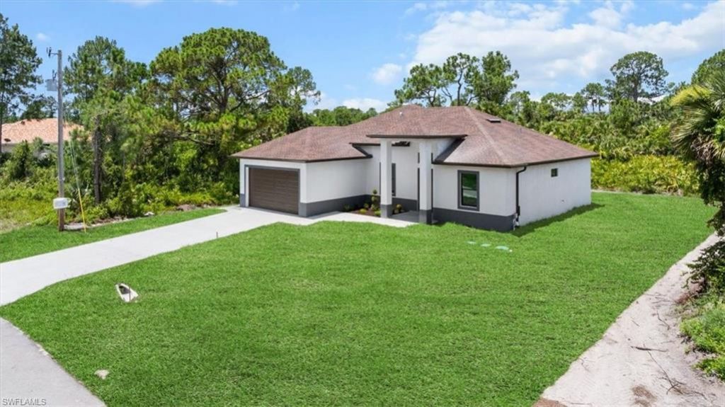 1033 Plymouth St E, Lehigh Acres, FL 33974 Photo