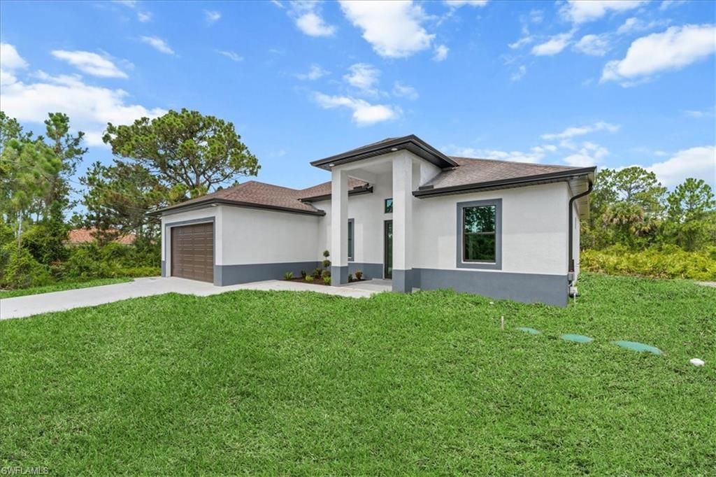 1033 Plymouth St E, Lehigh Acres, FL 33974 Photo