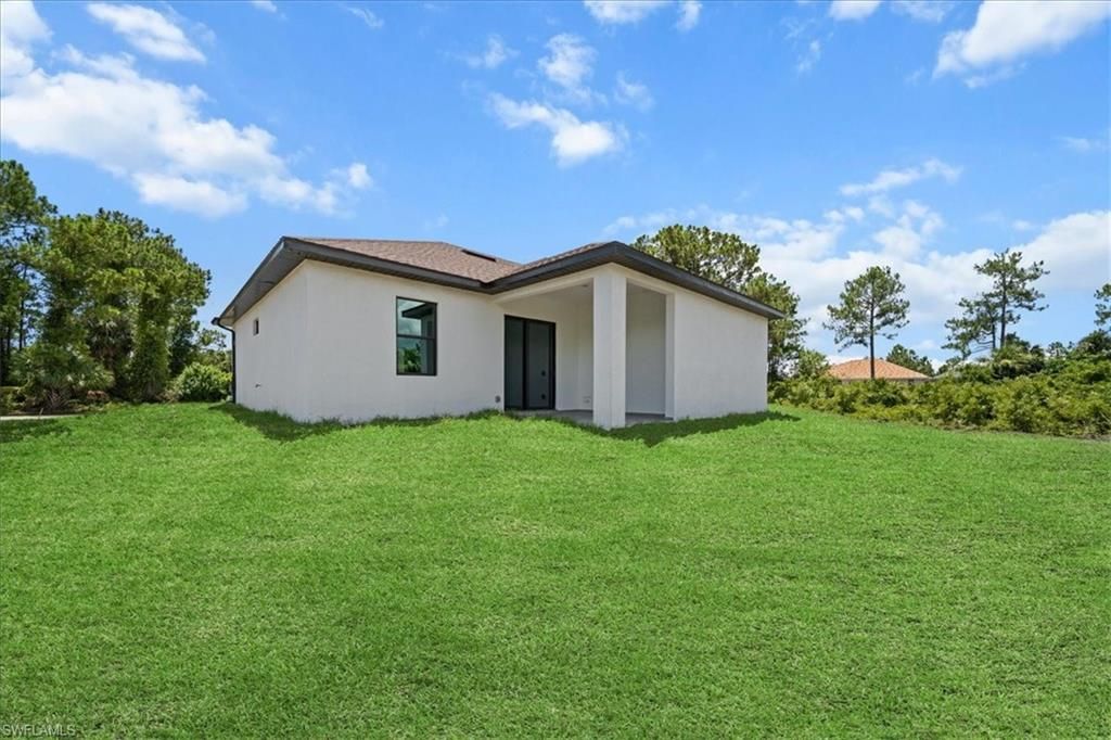 1033 Plymouth St E, Lehigh Acres, FL 33974 Photo