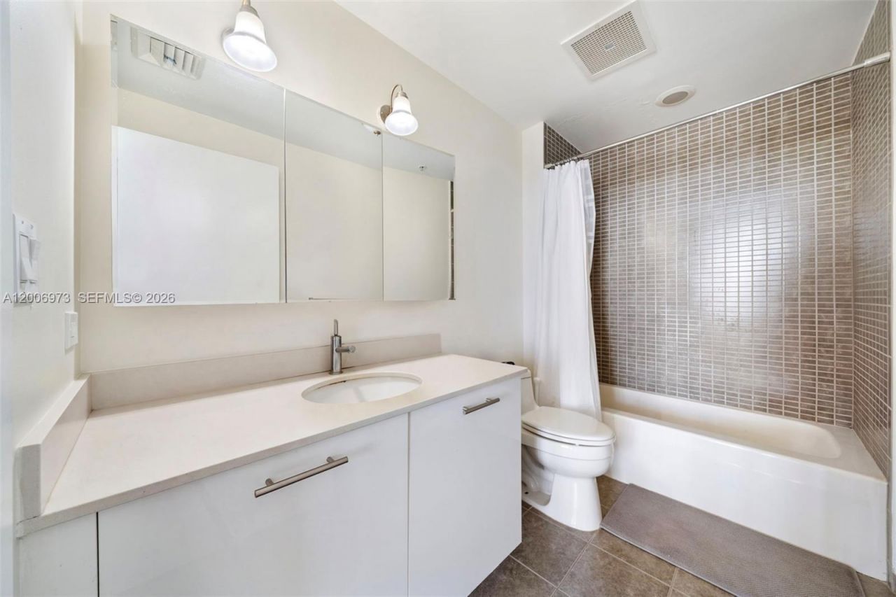 3470 E Coast Ave , Unit H1203, Miami, FL 33137 Photo