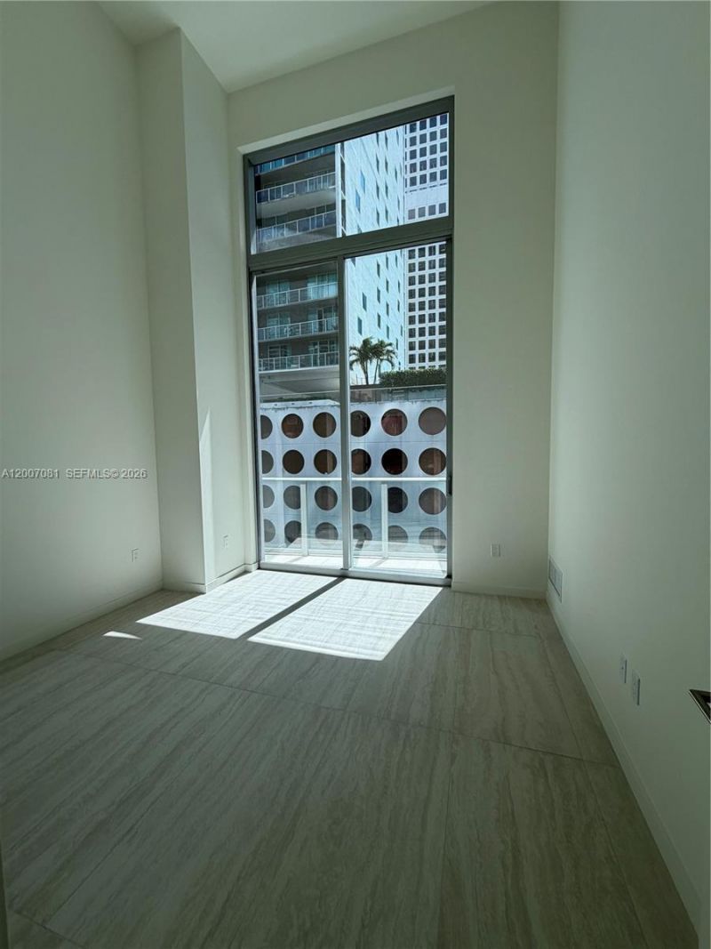 77 SE 5th Street, Unit 1014, Miami, FL 33131 Photo