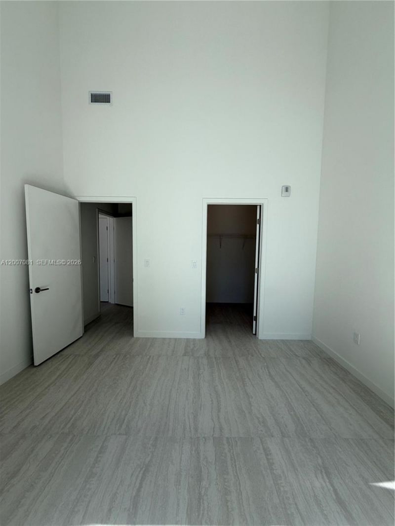 77 SE 5th Street, Unit 1014, Miami, FL 33131 Photo