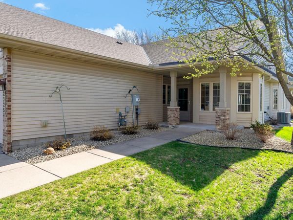 2325 Gresham Avenue N, Oakdale, MN 55128