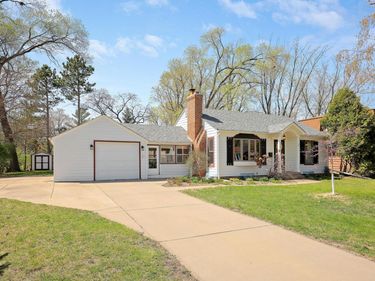 8308 Stevens Avenue S, Bloomington, MN 55420