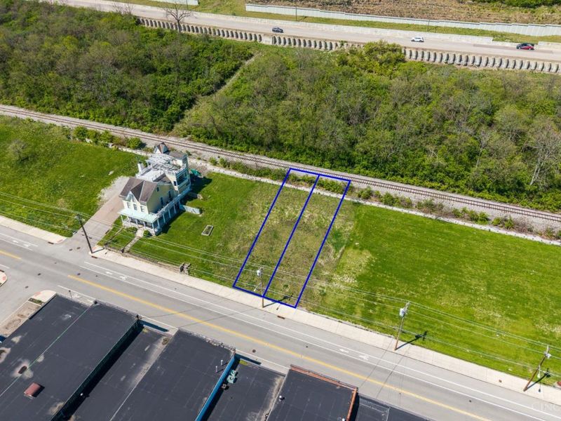 2010 Riverside Drive, Cincinnati, OH 45202 Photo 2