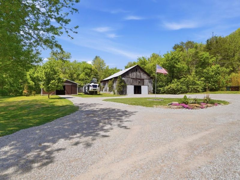 307 Bear Creek Road, Washington Township, OH 45120 Photo 9
