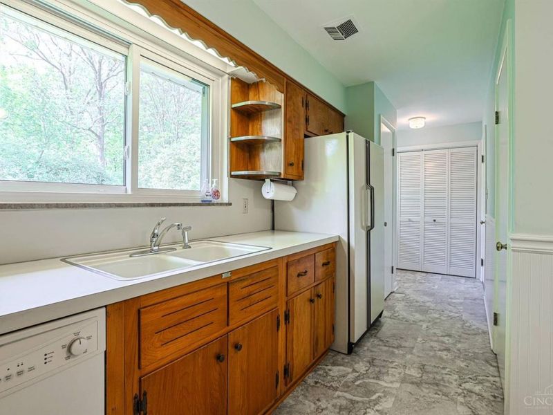 3977 Cornell Road, Sharonville, OH 45241 Photo 10