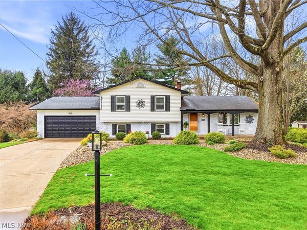 276 High Point Circle , Tallmadge, OH 44278