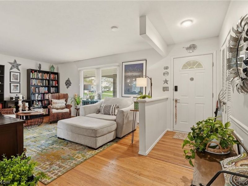 276 High Point Circle, Tallmadge, OH 44278 Photo 5